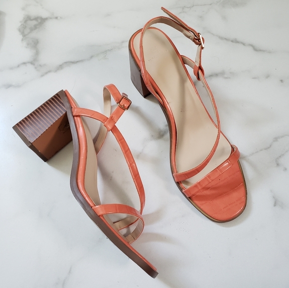 Halston Coral Strappy Block Heel Sandals Sz 9 Vegan Leather Croc - Picture 1 of 10
